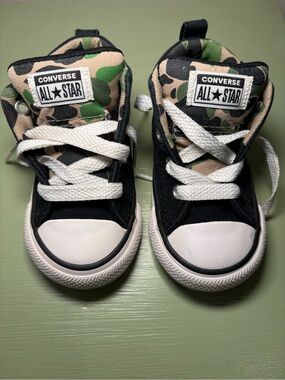 Converse Camo Toddler High tops